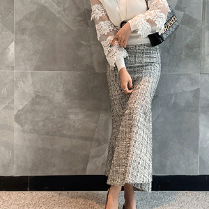 monicaroom12804
