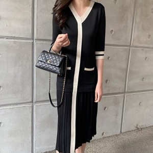 monicaroom12974