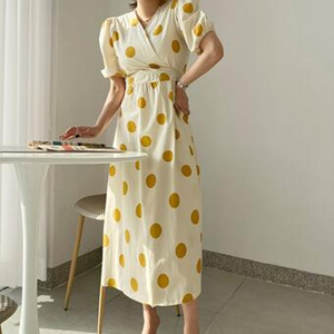 monicaroom12937