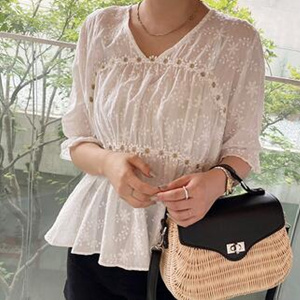 monicaroom13483