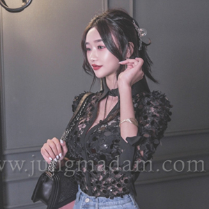 jungmadam14842