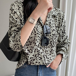 monicaroom13628