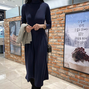 monicaroom14192