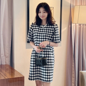 graychic12596