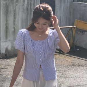 withbloom2558