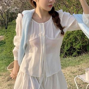 modernrobe10745