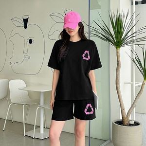 pinksisly146216