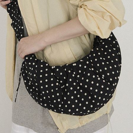 09women2140530
