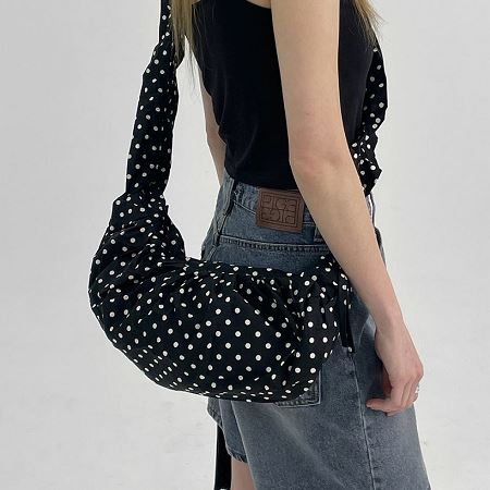 black-up39884