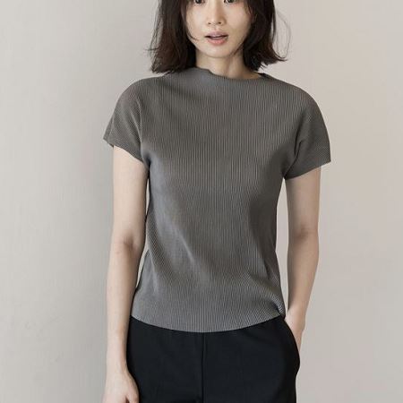 graychic14457